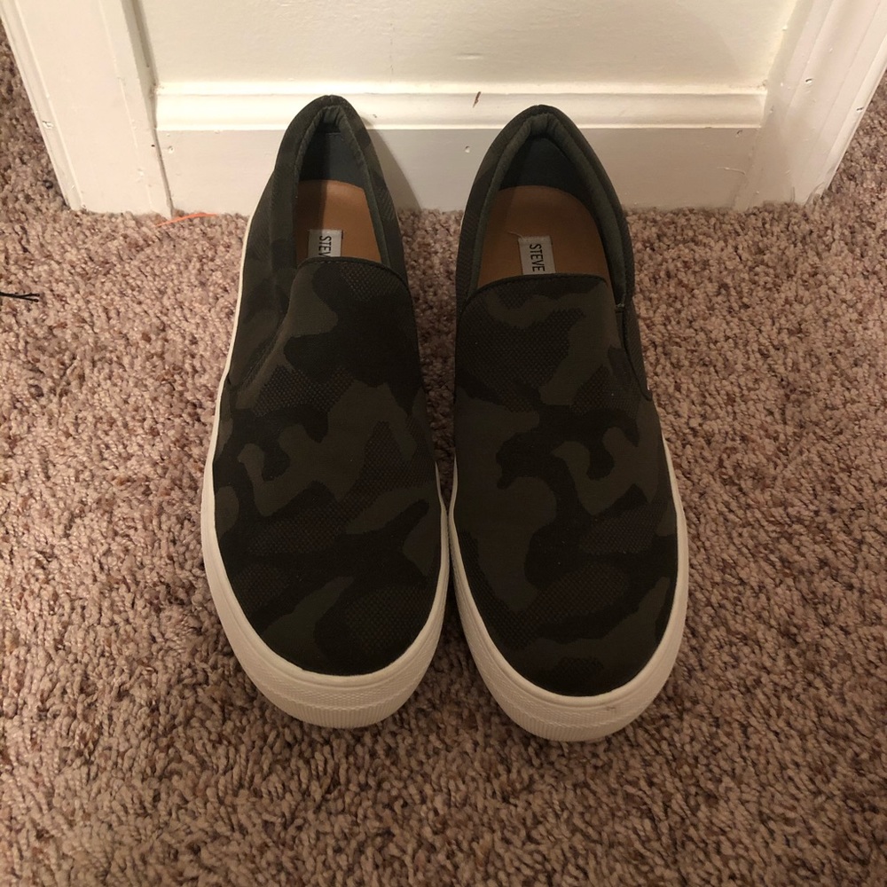 Camo Steve Madden
